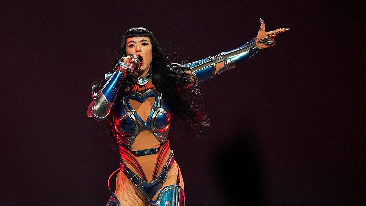 Katy Perry left dangling midair in terrifying concert stage malfunction  at george magazine
