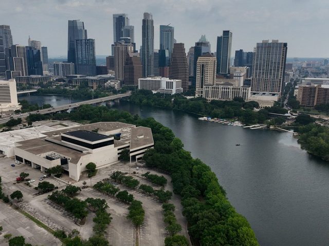 Serial killer fears grip Texas community after dozens of bodies pulled from lake: ‘Cannot be ignored’