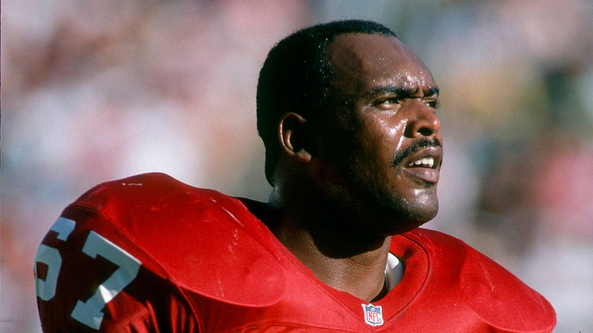 Luis Sharpe, former Cardinals All-Pro tackle, dead at 65  at george magazine