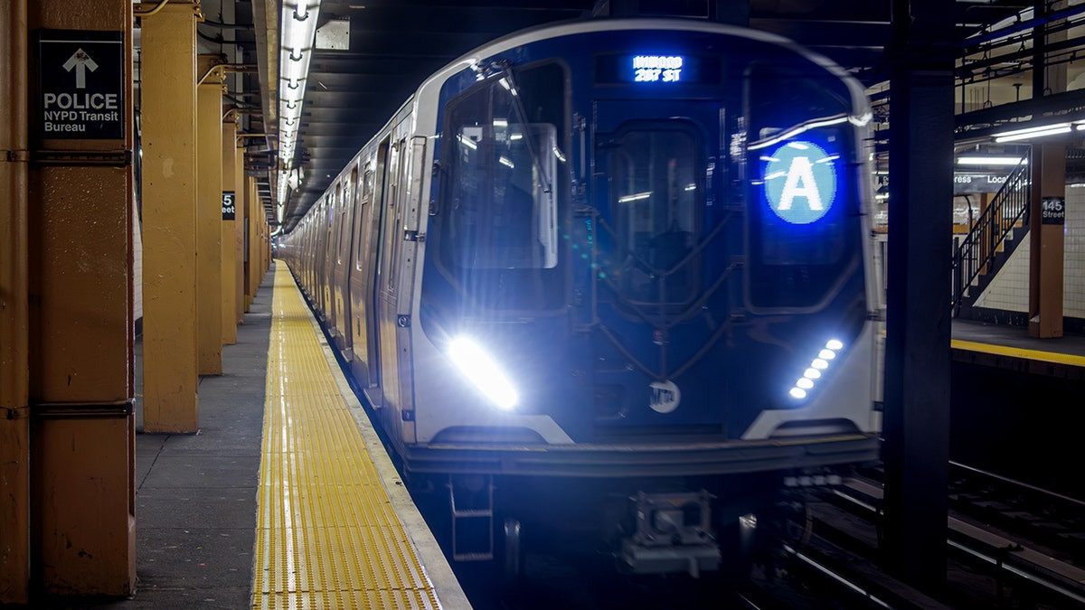 Jury awards $22.75M to man who lost toes after falling from damaged NYC subway platform  at george magazine
