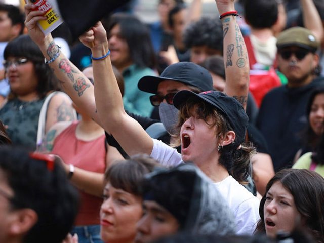 Americans targeted in Mexico City as locals protest against tourism and soaring rents