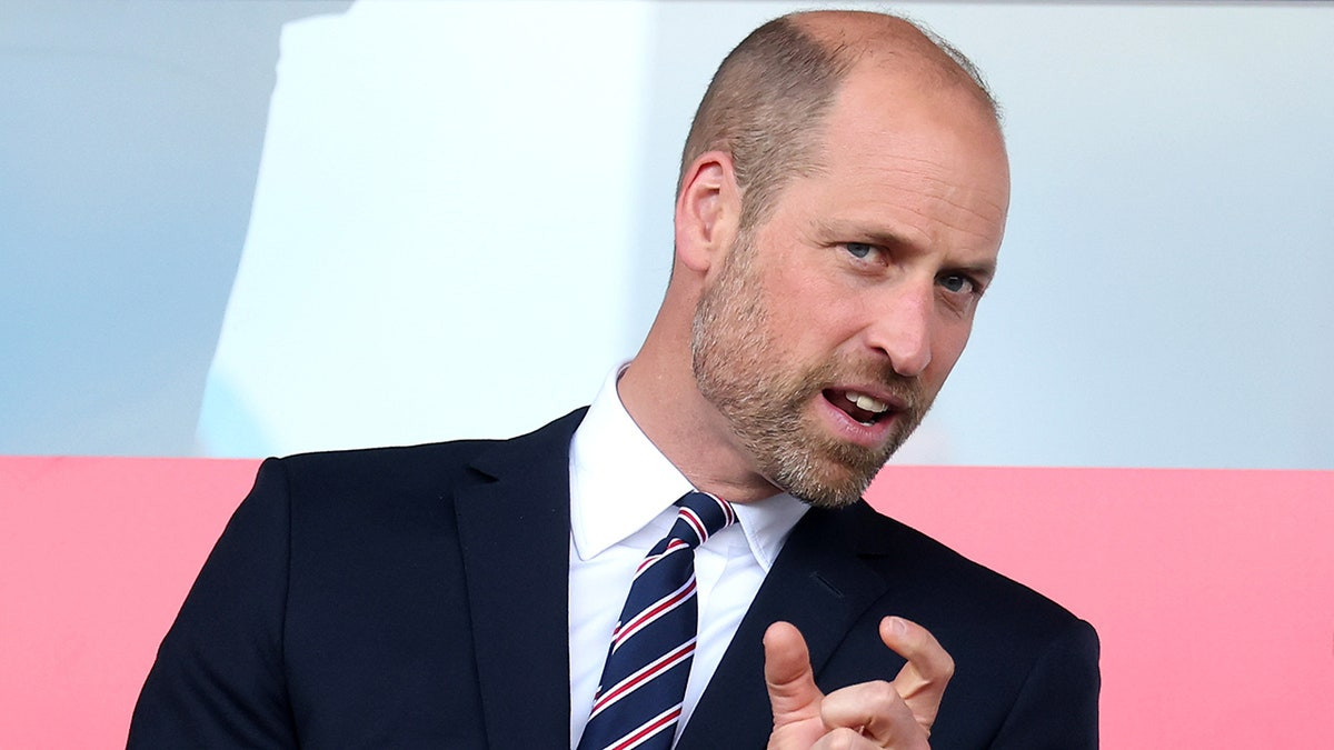 Prince William's absence at King Charles and Prince Harry's 'peace summit' could be a 'warning shot': expert  at george magazine