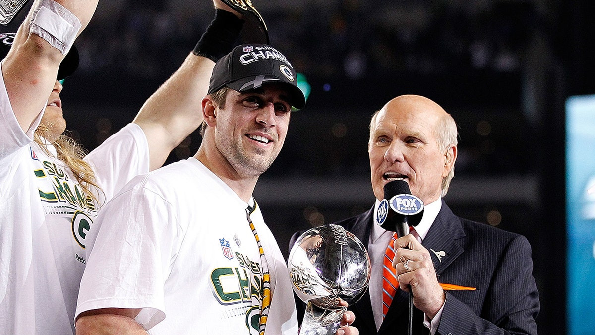 Aaron Rodgers offers olive branch to Terry Bradshaw after legendary QB's harsh words  at george magazine