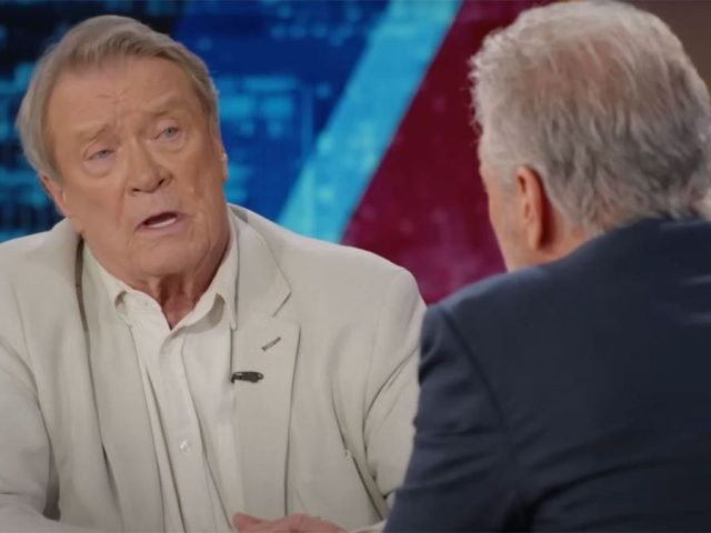 Longtime ’60 Minutes’ correspondent Steve Kroft, Jon Stewart bash CBS’ Trump settlement as ‘shakedown’