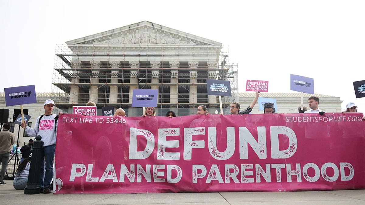 Judge torched for Planned Parenthood order: Her court looks 'like a fast food drive-through'  at george magazine