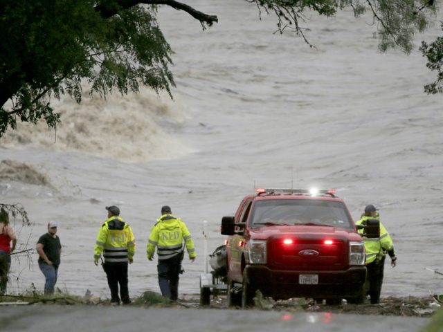 Texas flood survivor forced to break through window, cling to meter box for hours to stay alive