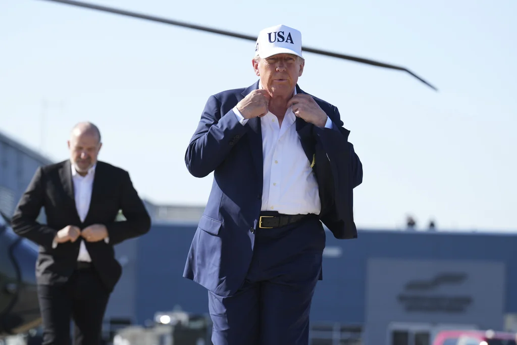 Trump’s job approval ratings on key issues get mixed reviews  at george magazine