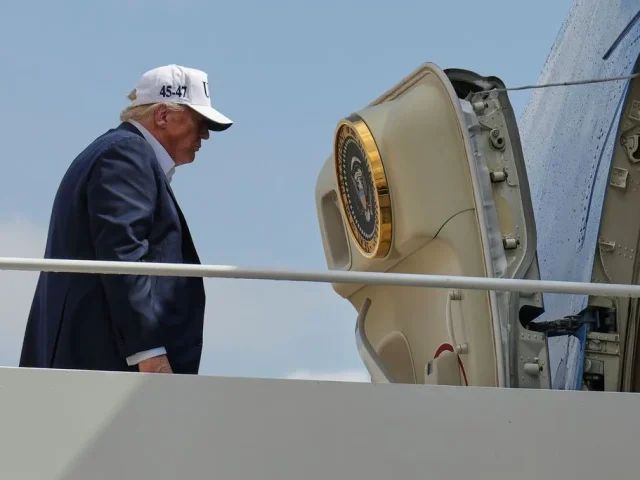 Trump defends Pam Bondi, urges FBI to move past Epstein files debacle