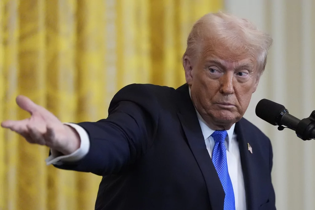 Trump calls for new census ‘immediately’  at george magazine