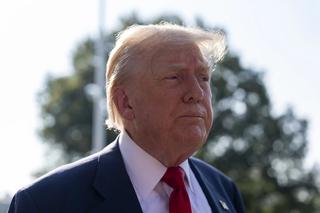 Trump: ‘I’m allowed’ to pardon Ghislaine Maxwell but ‘haven’t thought’ of Epstein case clemency  at george magazine