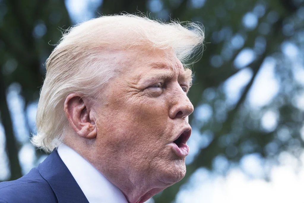 Trump accuses Comey, Obama, and Biden of making up Epstein files  at george magazine