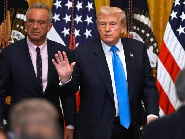 WATCH LIVE: Trump signs executive order reinstating Presidential Fitness Test
