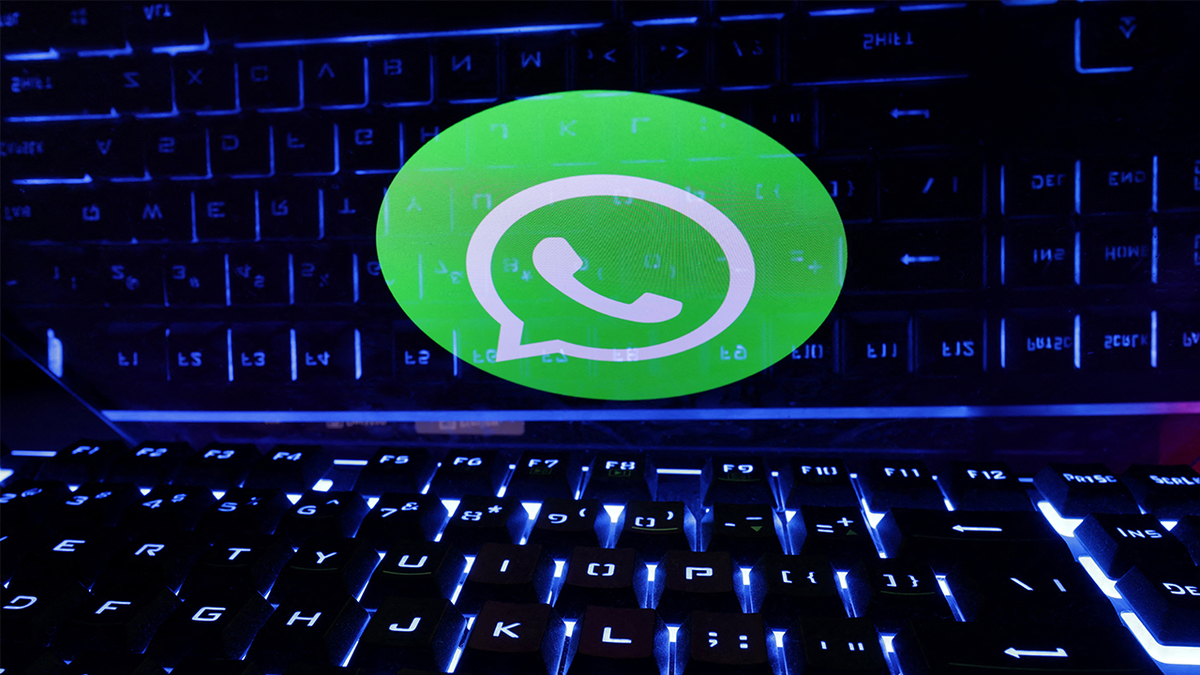 Russian lawmakers claim WhatsApp is a national security threat, should prepare to leave the country  at george magazine