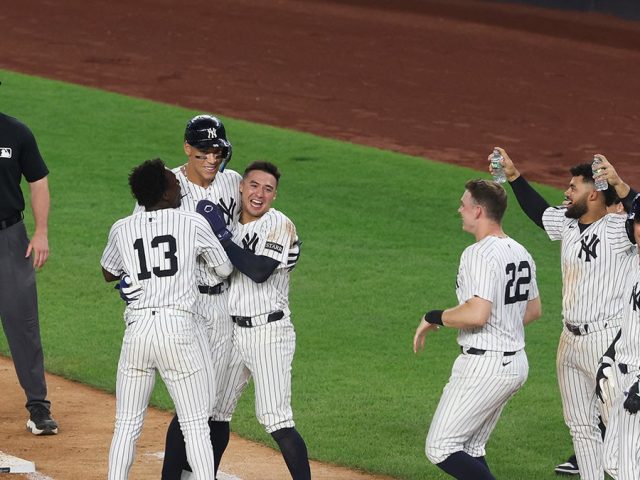 Yankees exploit Mariners closer’s incoming pitches with wild movements to relay signs