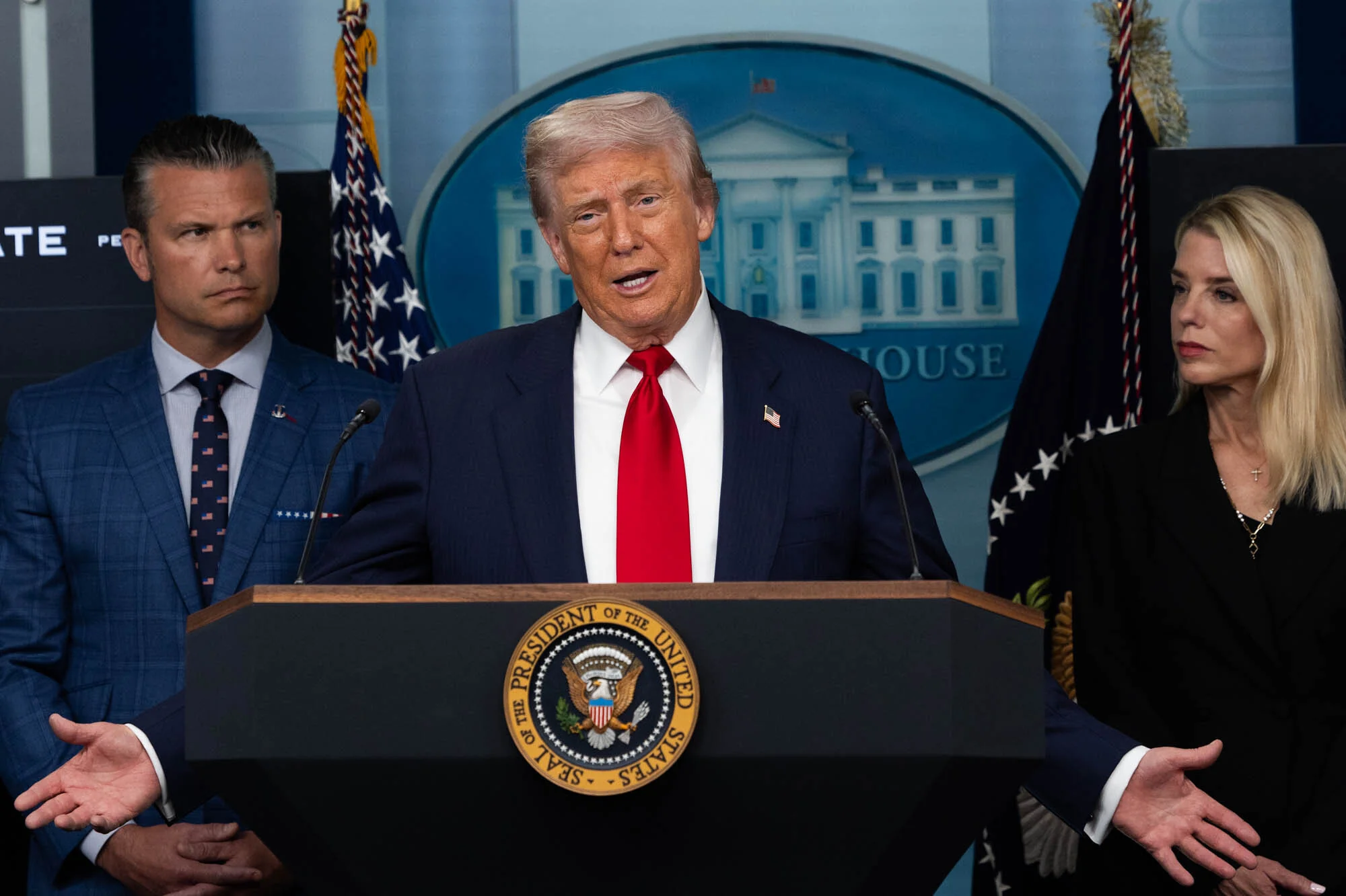 Trump to extend China tariff pause, says Beijing has been ‘dealing quite nicely’ on trade  at george magazine