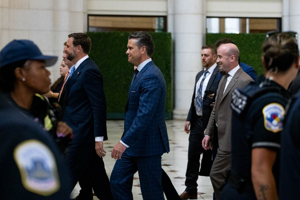 Stephen Miller blasts ‘stupid white hippies’ during Union Station visit with Vance and Hegseth  at george magazine
