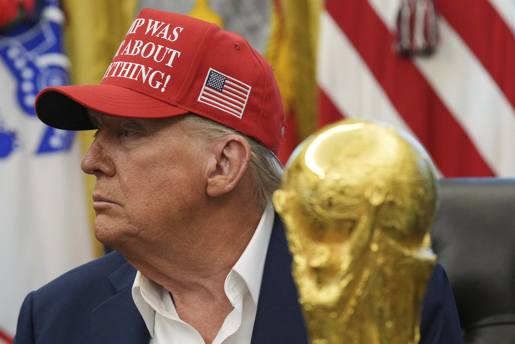 Internet speculates about ‘missing’ Trump ahead of Labor Day holiday  at george magazine
