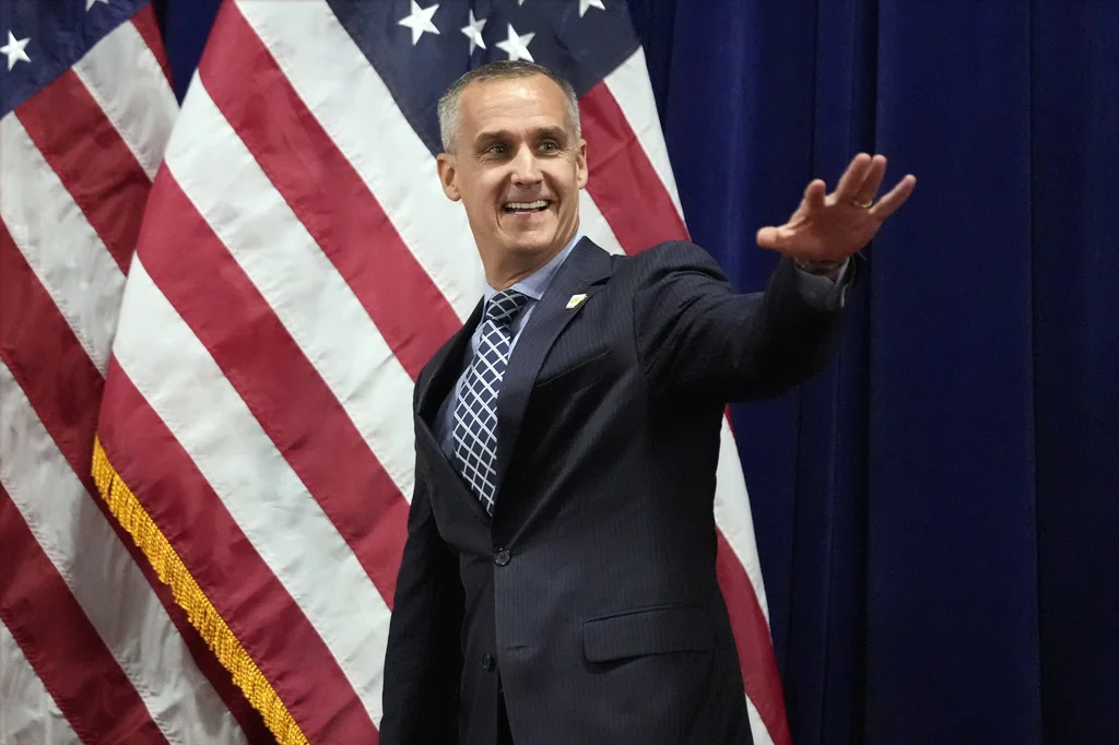 Corey Lewandowski’s DHS special employee status under scrutiny  at george magazine