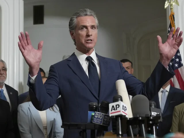 Newsom calls on Trump to end redistricting push: ‘Playing with fire’