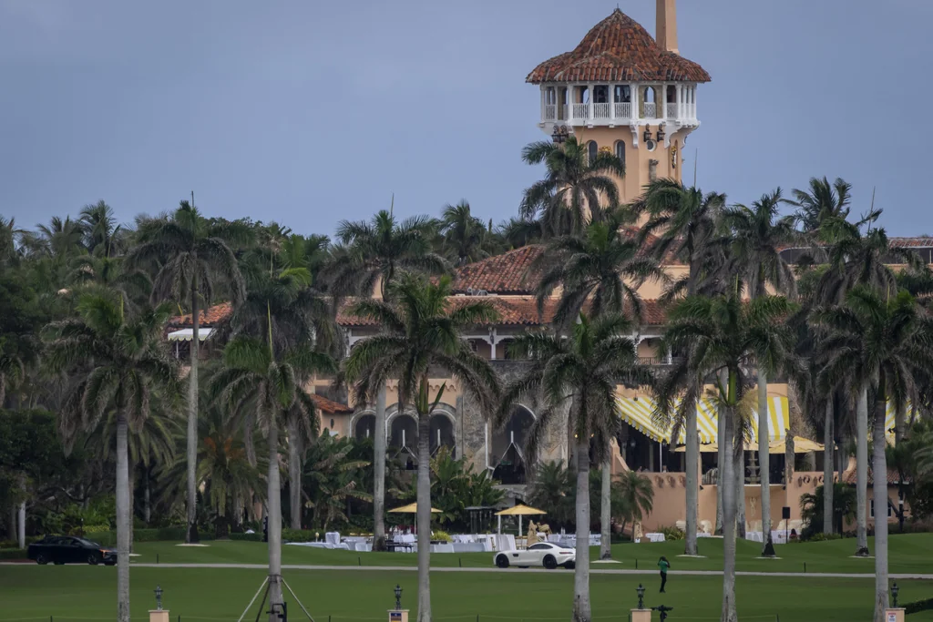 Three years after Mar-a-Lago raid, a powerful Trump looks to settle scores  at george magazine