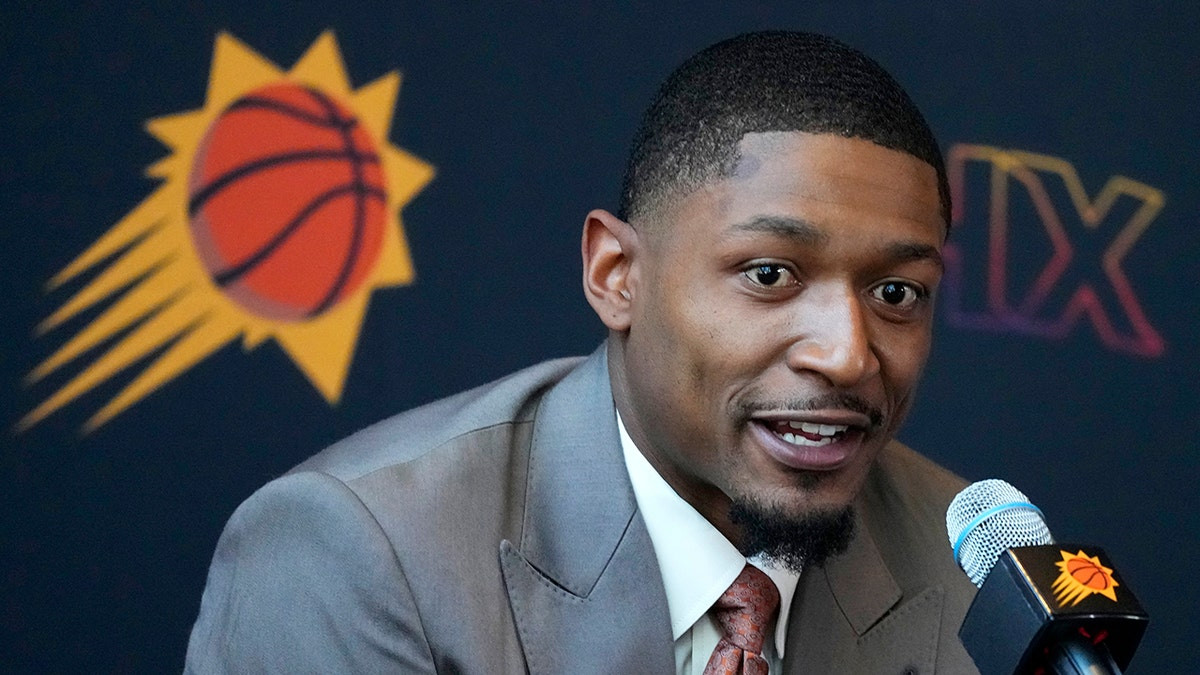 Bradley Beal reveals motivation behind leaving Suns in favor of Clippers  at george magazine