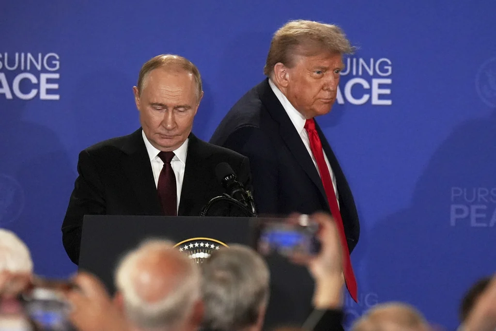 ‘No deal until there’s a deal’: Trump sums up Putin meeting in surprisingly brief press conference  at george magazine