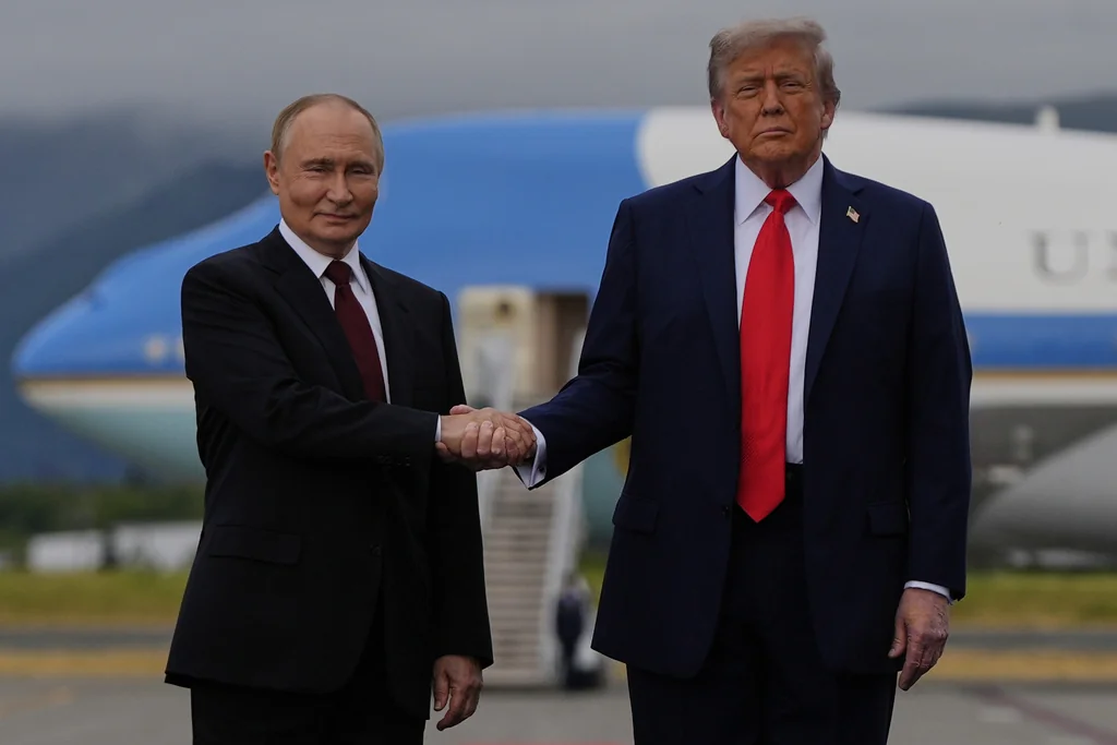 Trump and Putin start ‘high-stakes’ in-person meeting to end Russia-Ukraine war  at george magazine