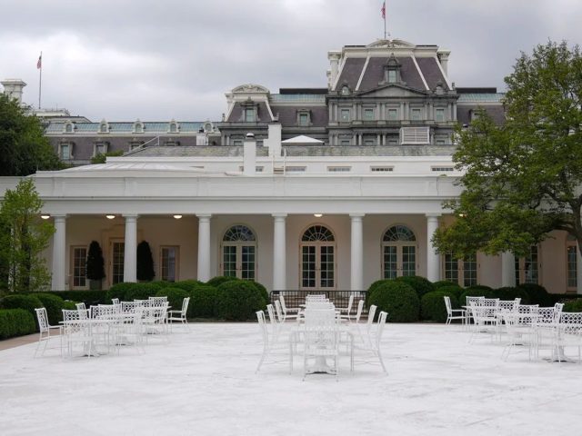 White House suspends tours to construct Trump-requested ballroom