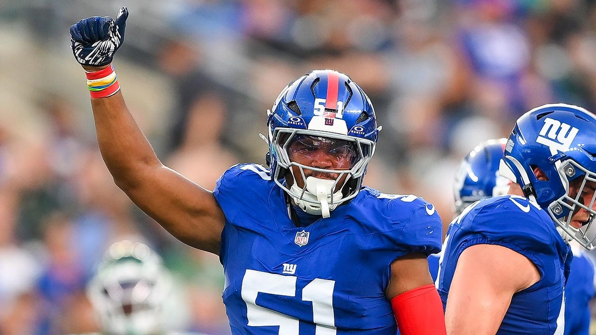Giants rookie Abdul Carter says Jets knocking him down will be team's 'only highlight' this season  at george magazine