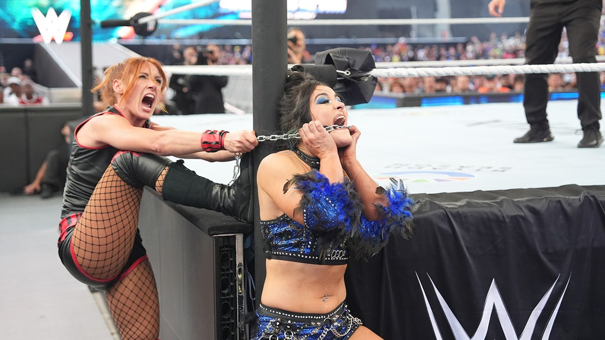 Becky Lynch retains Women's Intercontinental Championship in hardcore No DQ match at SummerSlam  at george magazine