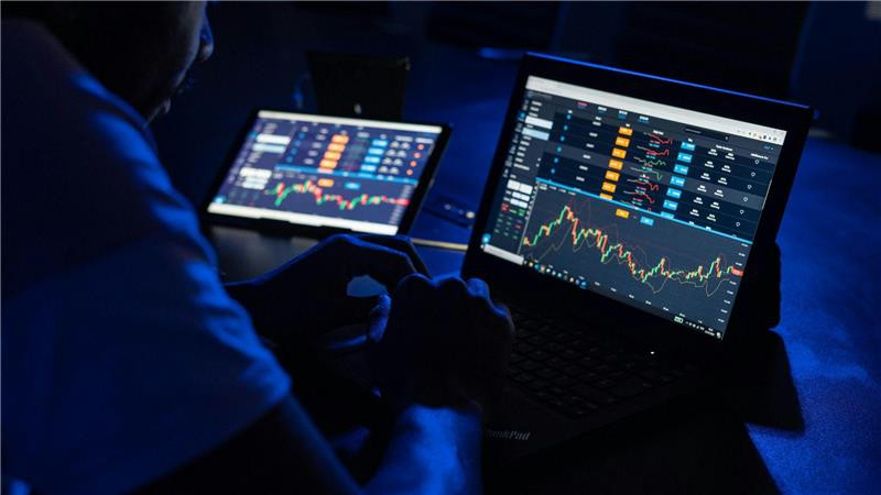 Understanding Blockchain: From Banking Disruption to Privacy Tech  at george magazine