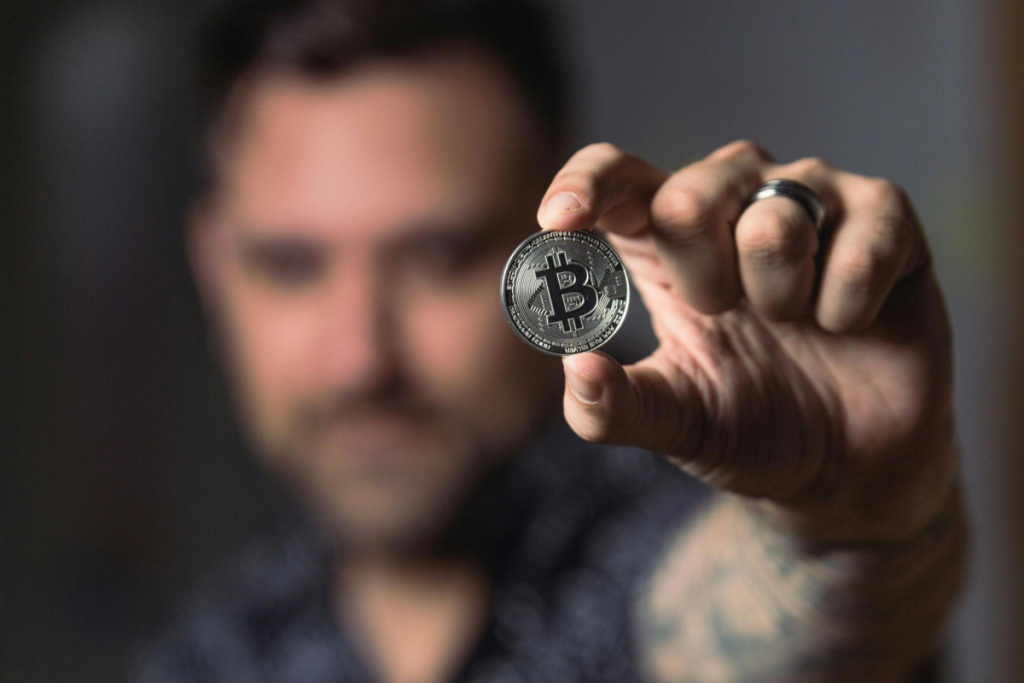 Understanding Blockchain: From Banking Disruption to Privacy Tech  at george magazine