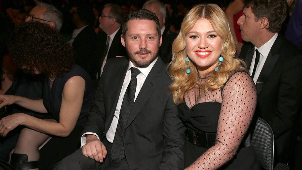 Death certificate for Kelly Clarkson's ex Brandon Blackstock lists seizures as contributing factor: report  at george magazine
