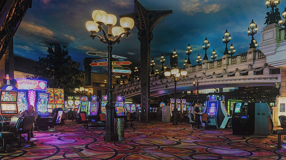 Vegas tipping drops drastically as visitors say service doesn't match higher costs  at george magazine