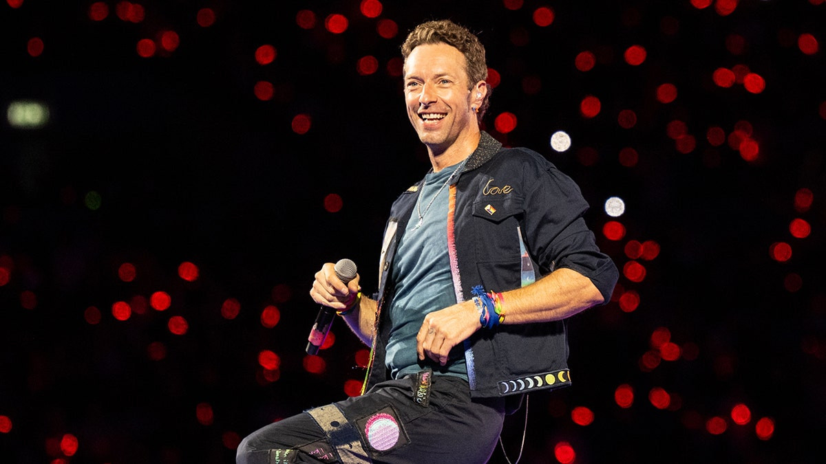 Coldplay's Chris Martin helps fan propose one month after Astronomer CEO cheating scandal  at george magazine