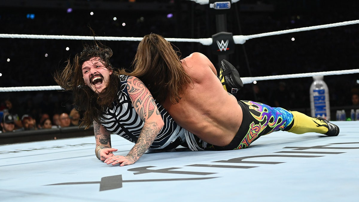 Dominik Mysterio's Intercontinental Championship reign continues at SummerSlam, makes AJ Styles latest victim  at george magazine