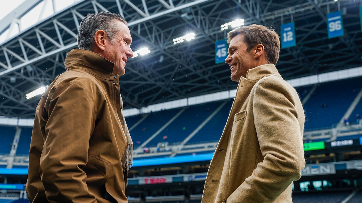 Ex-Jets star Mo Lewis defends infamous tackle, blames Drew Bledsoe for sparking Tom Brady's historic NFL rise  at george magazine