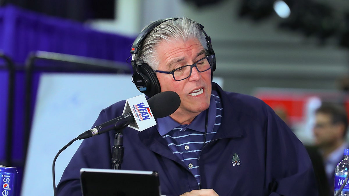 NFL's, MLB's Giants poke fun at infamous Mike Francesa radio show phone call with 'annual meeting'  at george magazine