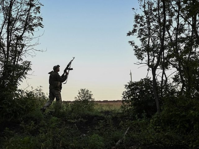 Ukrainian sniper reportedly breaks world record with 13,000-foot kill shot against Russian forces: report