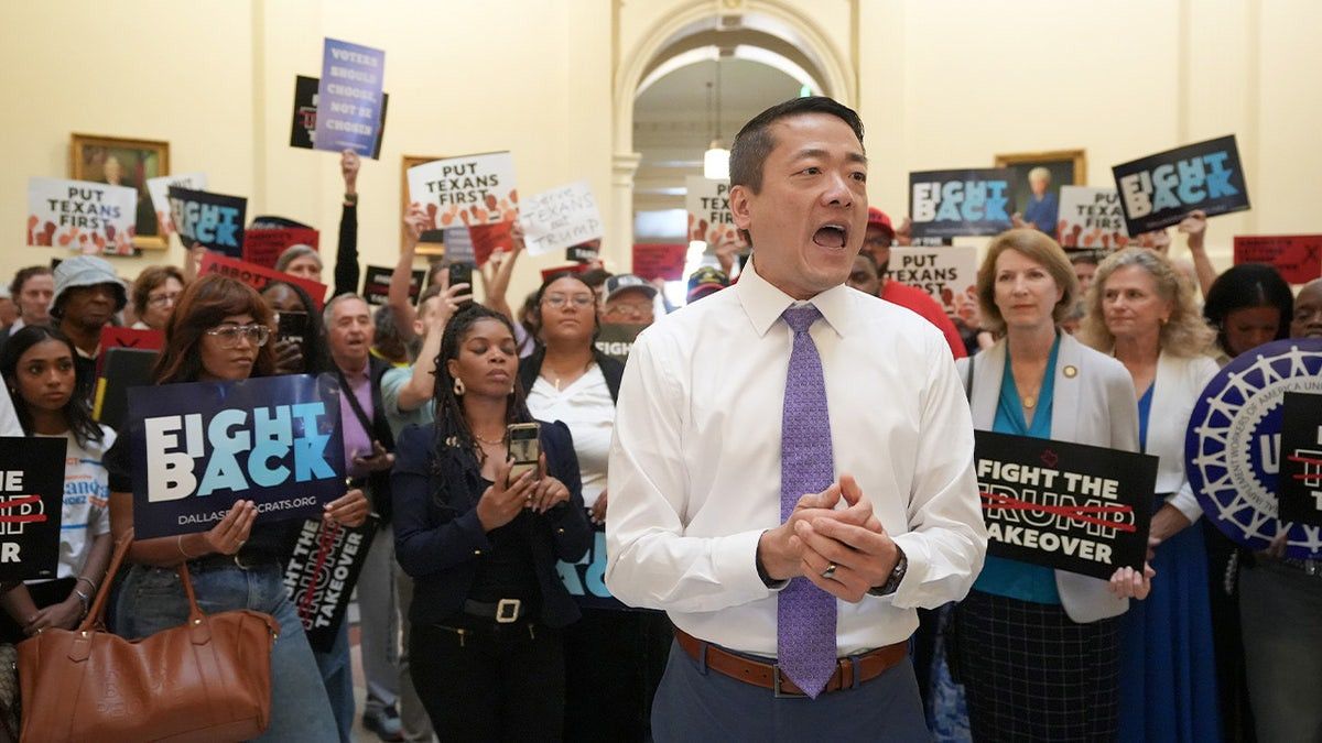 Abbott, Texas Republicans launch new Trump-backed redistricting push as fleeing Democrats plan to end walkout  at george magazine