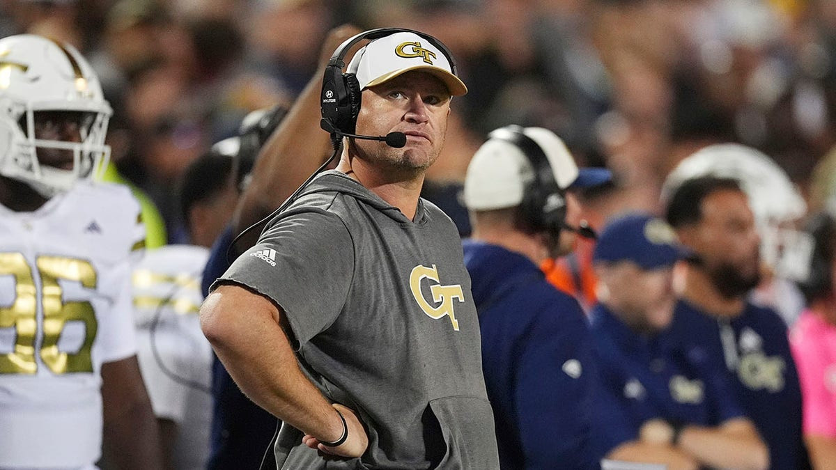 Ex-NFL ref criticizes assessment of new college football rule during Georgia Tech-Colorado game  at george magazine
