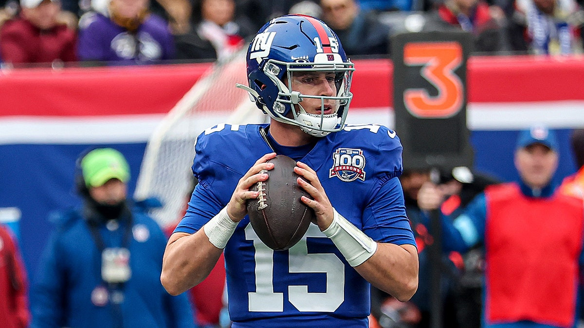 Tommy DeVito heading to Patriots with mother's signature cutlets and homemade sauces, agent says  at george magazine