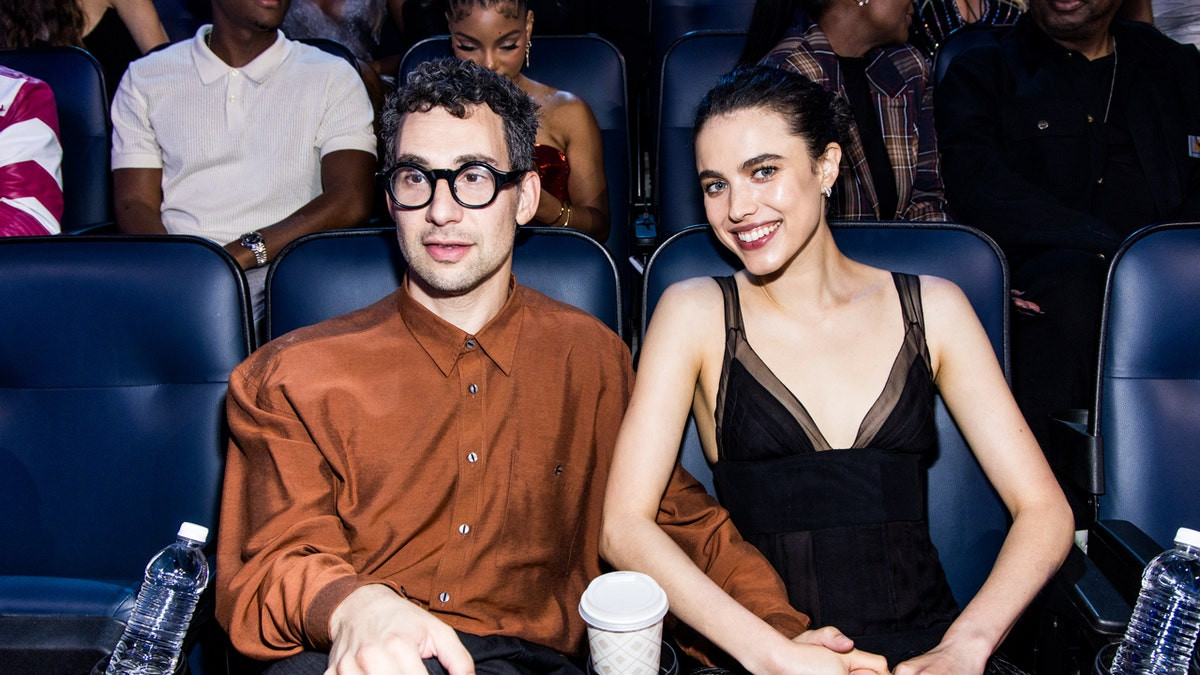 Andie MacDowell's daughter, Margaret Qualley, used 'Southern girl etiquette' to win over famous husband  at george magazine
