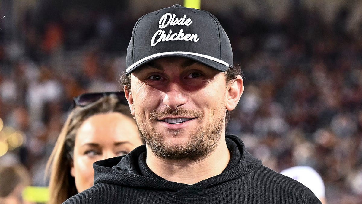 Johnny Manziel praises Shedeur Sanders' Browns approach after stellar preseason debut: 'Continue to grind'  at george magazine