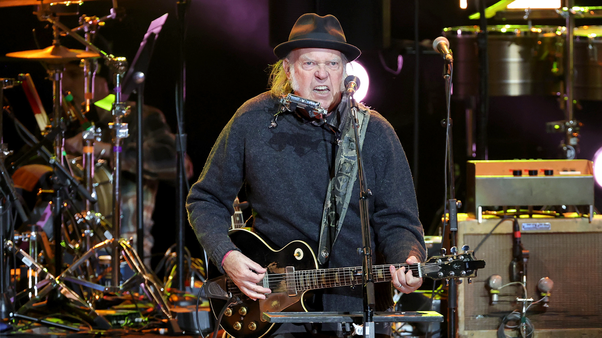 White House rips new Neil Young song slamming Trump's DC crime crackdown as 'cringe'  at george magazine
