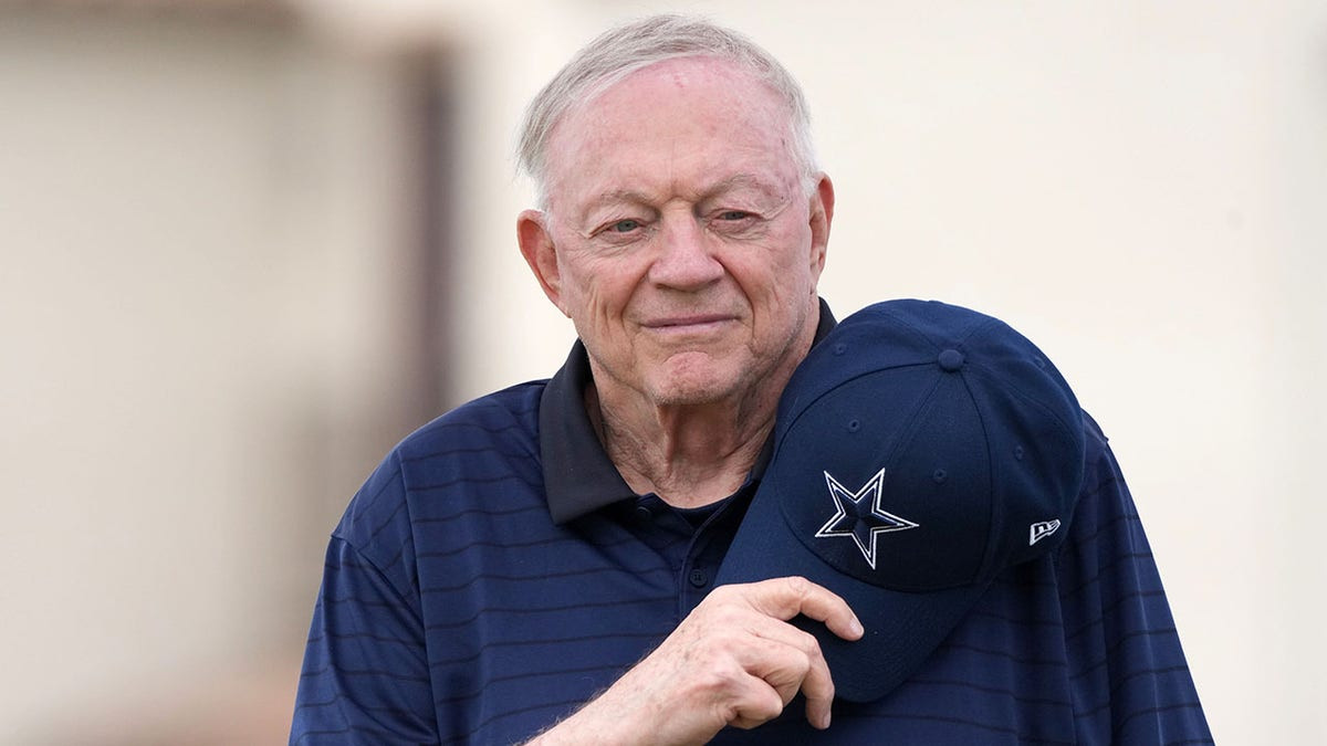 Cowboys' Jerry Jones reveals scary skin cancer battle  at george magazine
