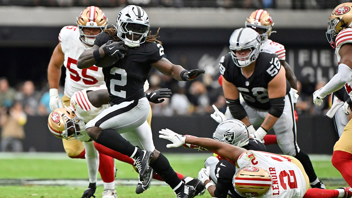 Raiders' Ashton Jeanty sends message to NFL after barreling over 49ers defender  at george magazine