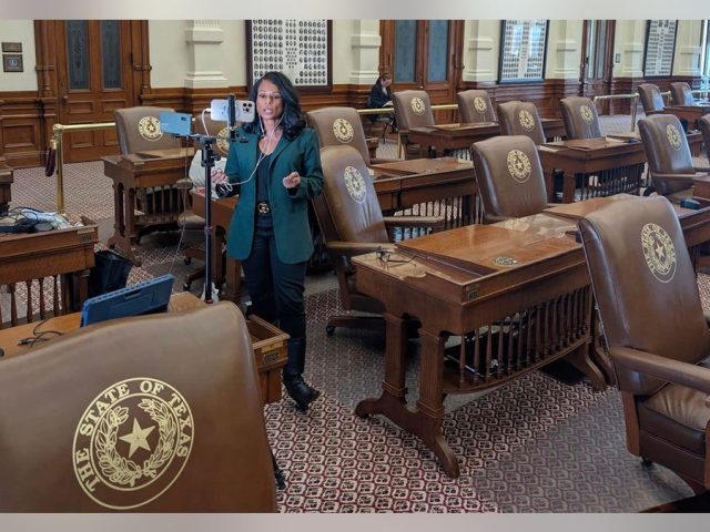Dem Texas lawmaker spends night on state House floor after refusing GOP-mandated police escort