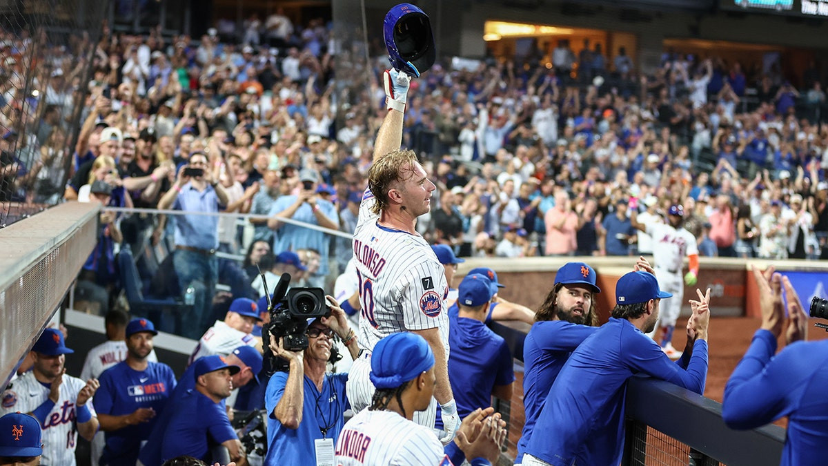 Pete Alonso becomes Mets all-time home run leader with 253rd career blast against Braves  at george magazine