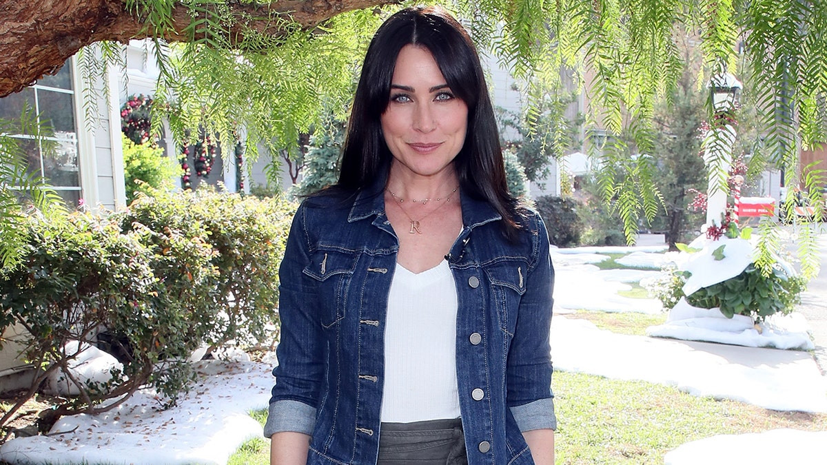 'General Hospital' star says goodbye to Los Angeles after 35 years with cross-country move  at george magazine